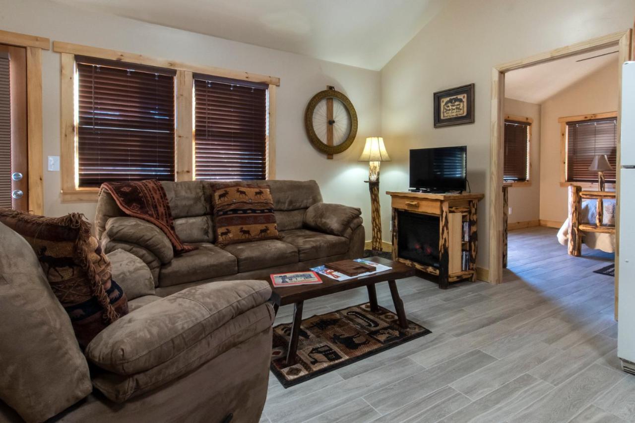 Calhoun House Inn & Suites Bryson City Ngoại thất bức ảnh