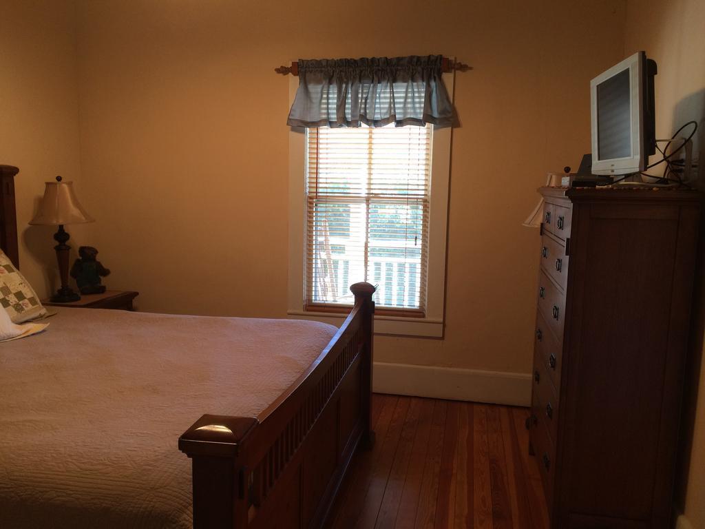 Calhoun House Inn & Suites Bryson City Ngoại thất bức ảnh
