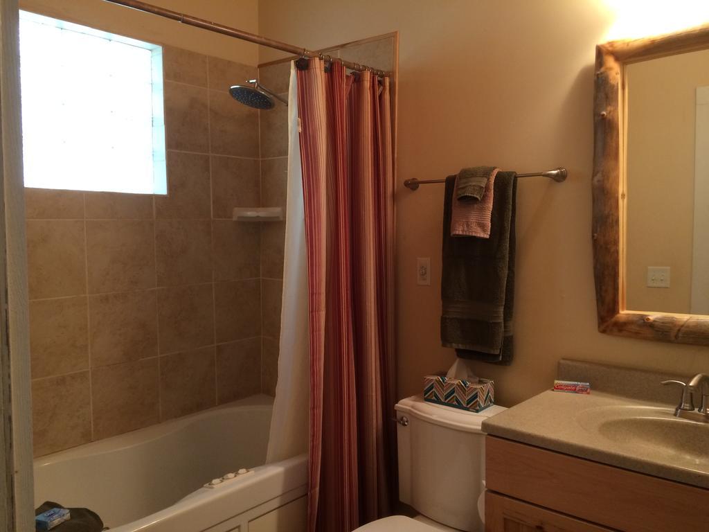 Calhoun House Inn & Suites Bryson City Ngoại thất bức ảnh